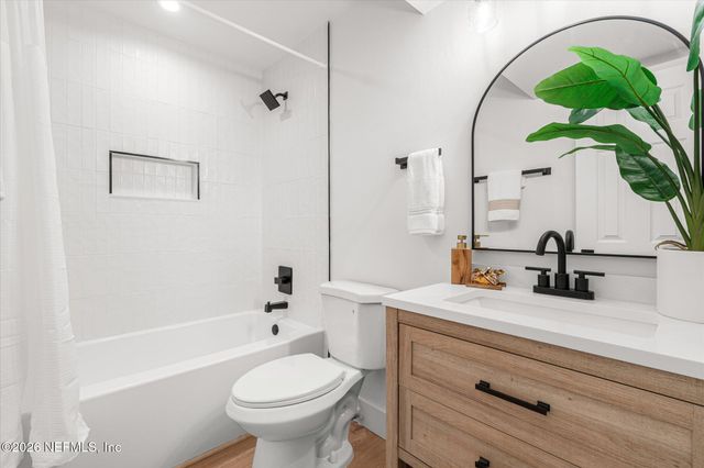 570 AQUATIC Drive, Atlantic Beach, FL 32233