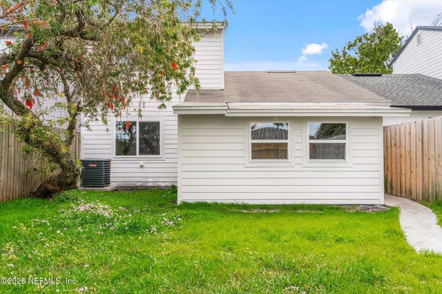 570 AQUATIC Drive, Atlantic Beach, FL 32233