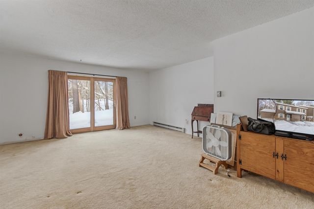 30 Hayes Avenue, South Burlington, VT 05403