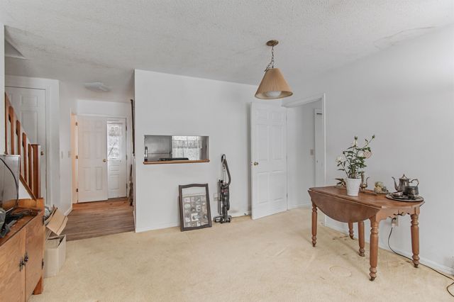 30 Hayes Avenue, South Burlington, VT 05403