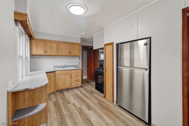 4017 E 144th Street, Cleveland, OH 44128