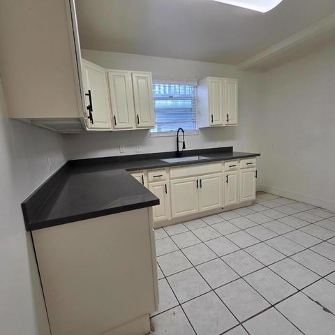 1181 60th Avenue, Oakland, CA 94621