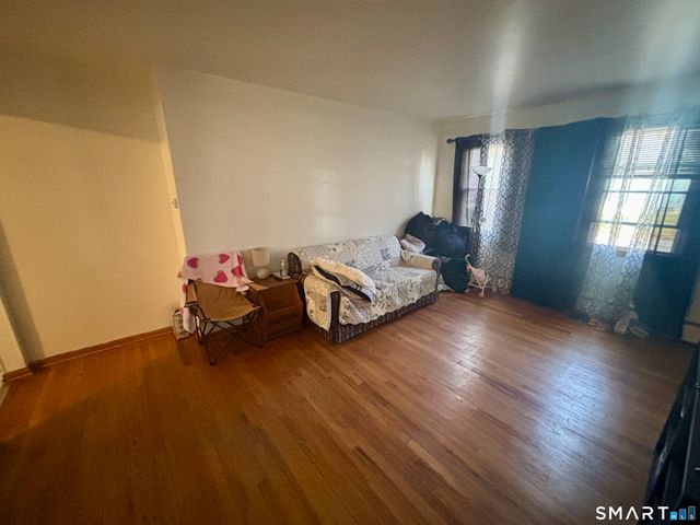 69 Oak Ridge Drive 51, New Haven, CT 06513