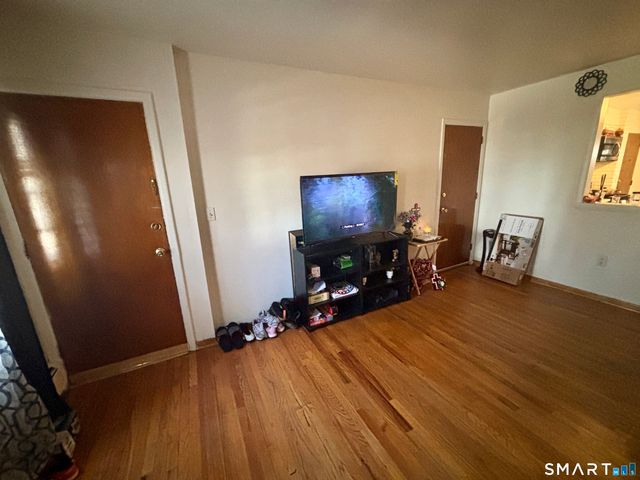 69 Oak Ridge Drive 51, New Haven, CT 06513