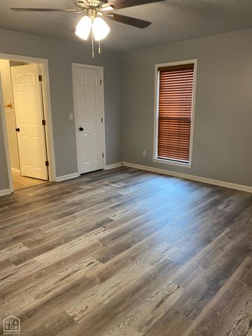 900 Gloucester Drive, Jonesboro, AR 72401