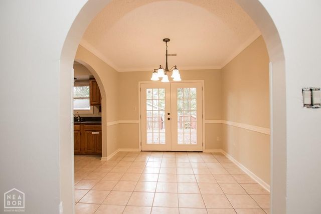 900 Gloucester Drive, Jonesboro, AR 72401