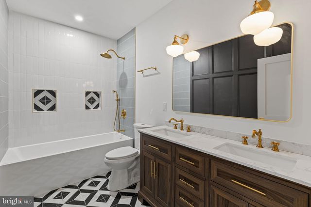 643 MOORE ST, Philadelphia, PA 19148
