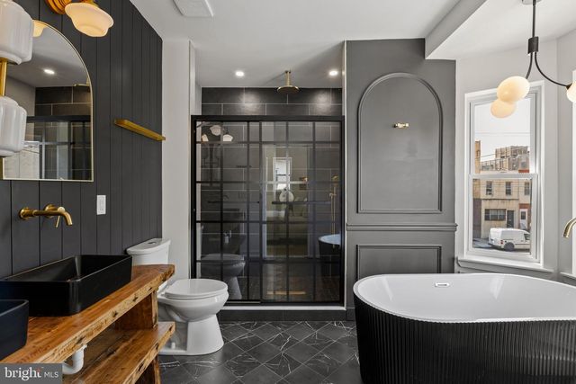 643 MOORE ST, Philadelphia, PA 19148