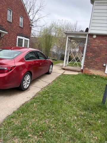 16835 Evergreen Road, Detroit, MI 48219