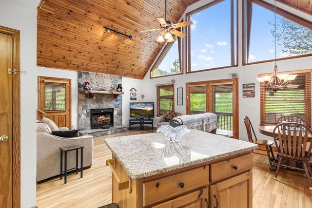 176 New Castle Road, Murphy, NC 28906