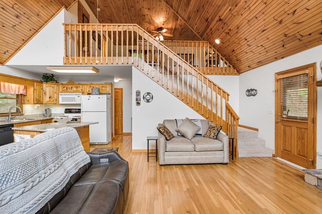 176 New Castle Road, Murphy, NC 28906