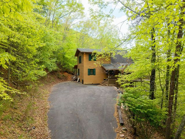 176 New Castle Road, Murphy, NC 28906