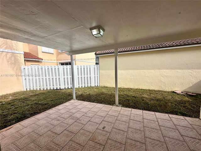 17253 NW 6th Ct, Pembroke Pines, FL 33029