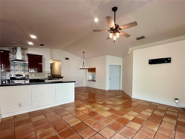 17253 NW 6th Ct, Pembroke Pines, FL 33029