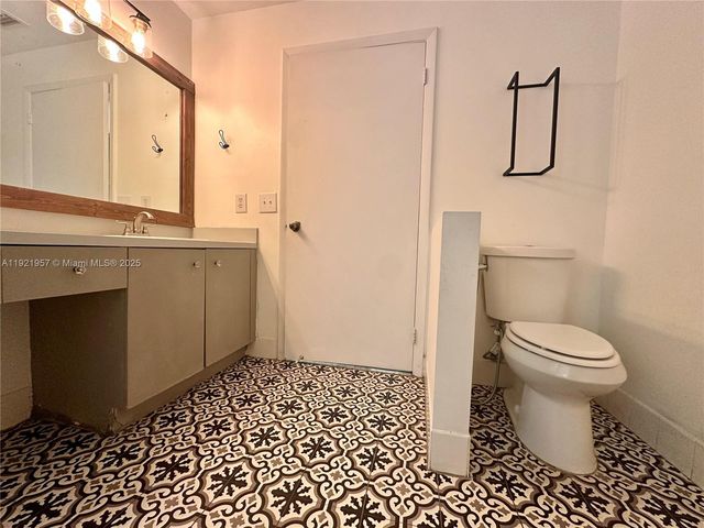 17253 NW 6th Ct, Pembroke Pines, FL 33029