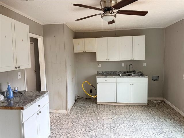 8 Westgate Park Drive, Newnan, GA 30263