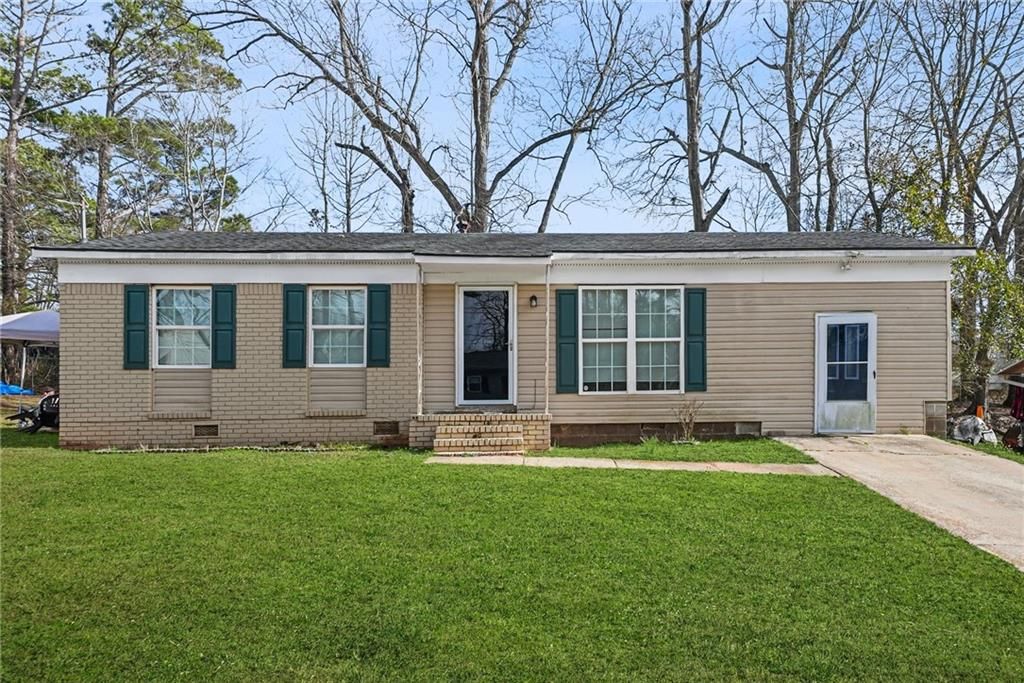 8 Westgate Park Drive, Newnan, GA 30263