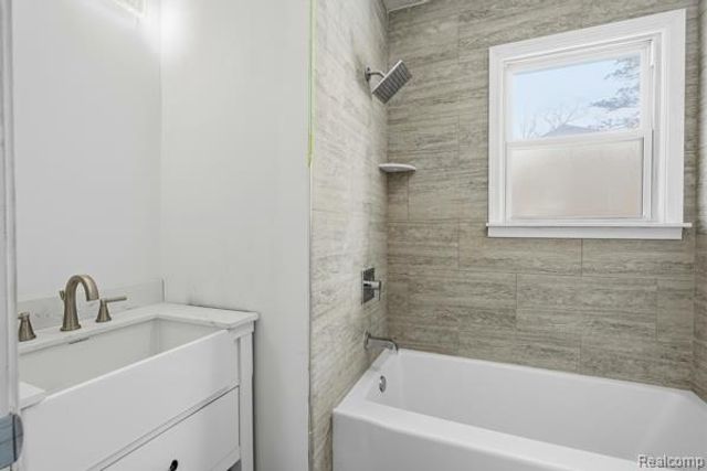 21678 Bennett Street, Detroit, MI 48219