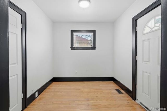 21678 Bennett Street, Detroit, MI 48219