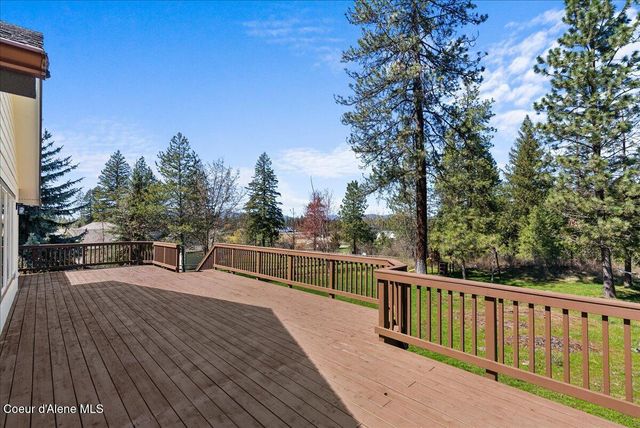2447 E Garwood Road, Hayden, ID 83835