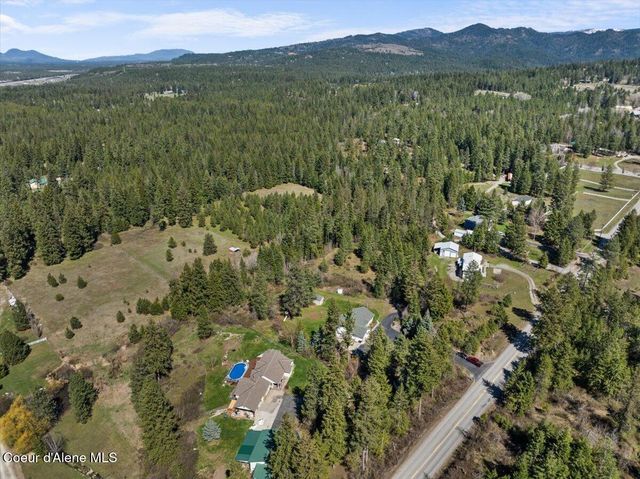 2447 E Garwood Road, Hayden, ID 83835
