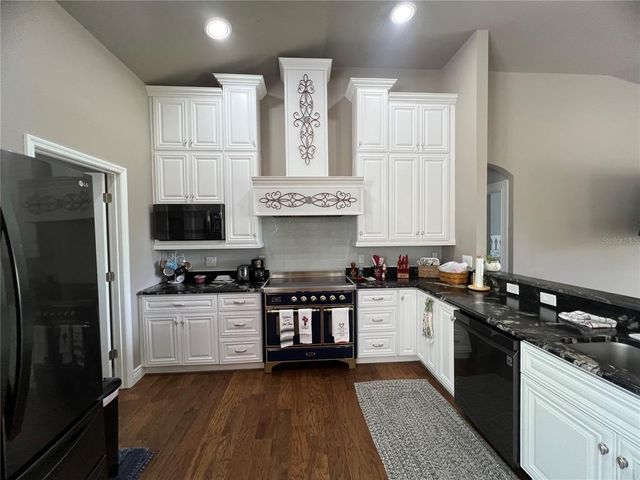 9010 LAUREL RIDGE DRIVE, Mount Dora, FL 32757