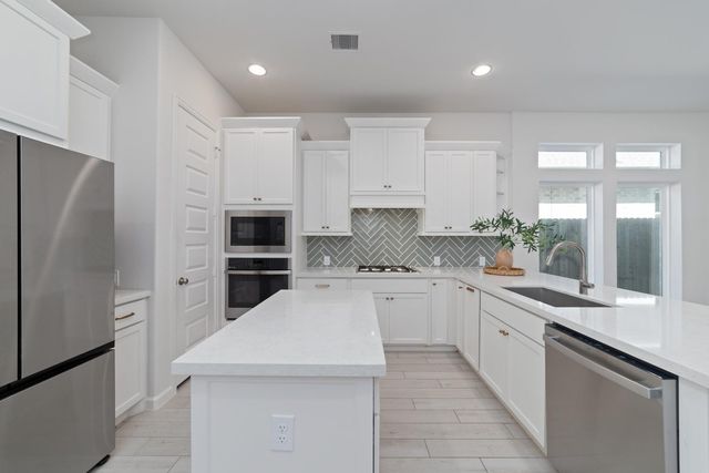 142 Amaranth Way, Richmond, TX 77406