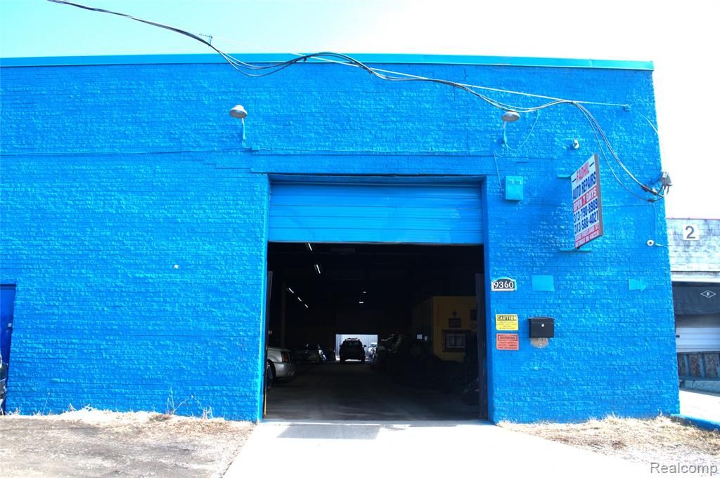 9350 NE Freeland Street, Detroit, MI 48228