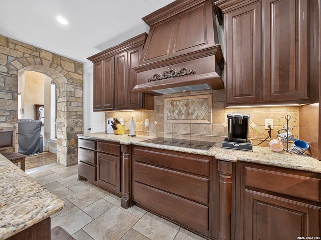 2131 Owl Branch, Canyon Lake, TX 78133