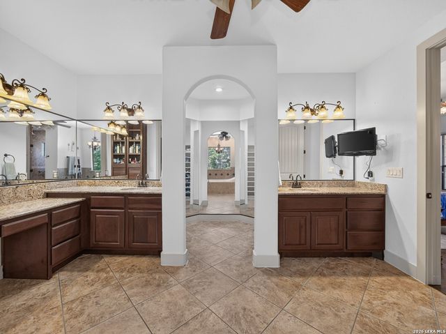 2131 Owl Branch, Canyon Lake, TX 78133
