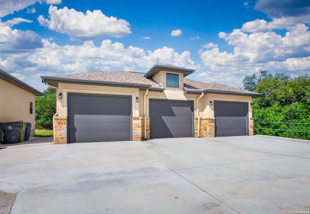 2131 Owl Branch, Canyon Lake, TX 78133