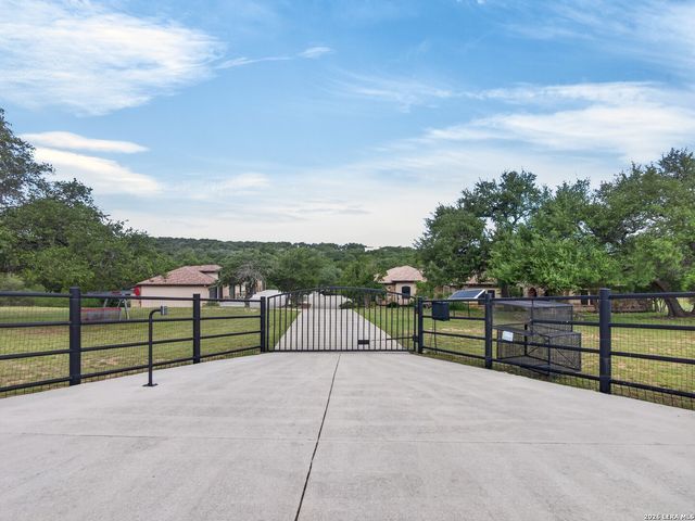 2131 Owl Branch, Canyon Lake, TX 78133