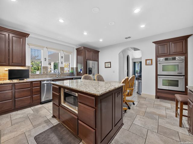 2131 Owl Branch, Canyon Lake, TX 78133