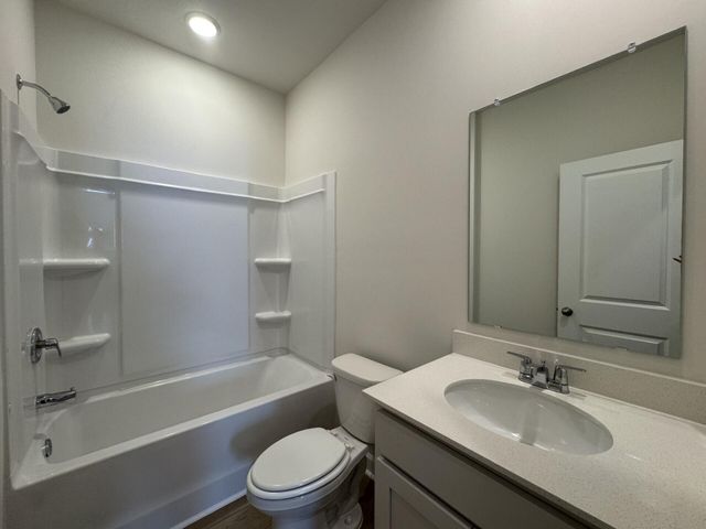 4008 Lemon Grass Lane, Ravenel, SC 29470