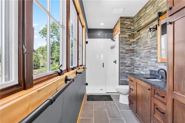 31 H Street, Lake Lotawana, MO 64086