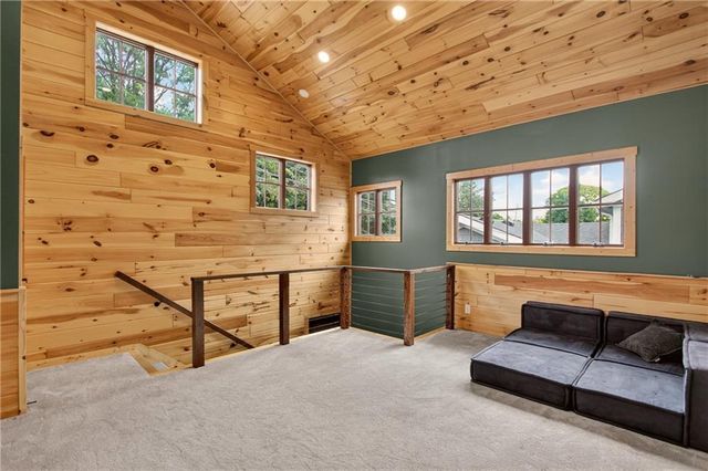 31 H Street, Lake Lotawana, MO 64086