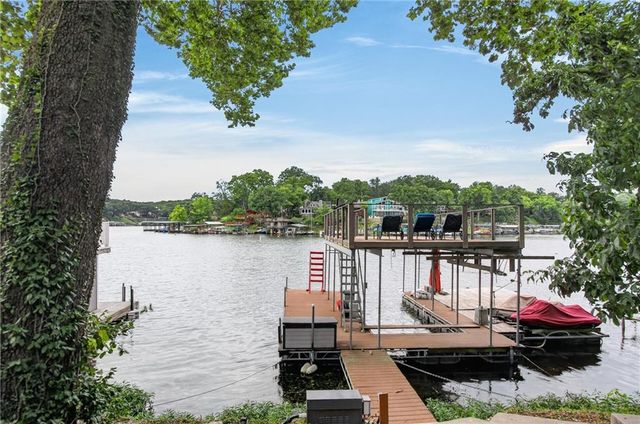 31 H Street, Lake Lotawana, MO 64086