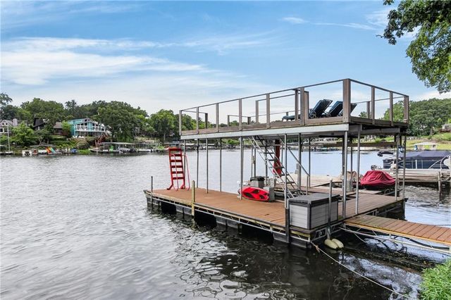 31 H Street, Lake Lotawana, MO 64086