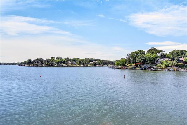 31 H Street, Lake Lotawana, MO 64086