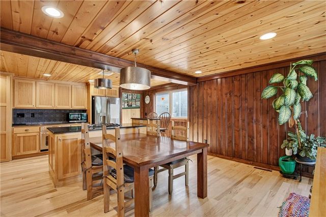 31 H Street, Lake Lotawana, MO 64086