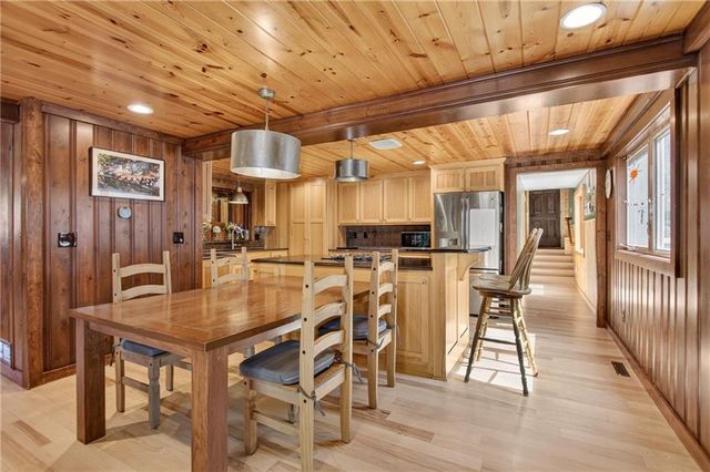 31 H Street, Lake Lotawana, MO 64086