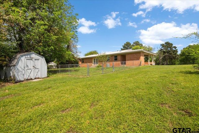 1602 W Duval Street, Troup, TX 75789