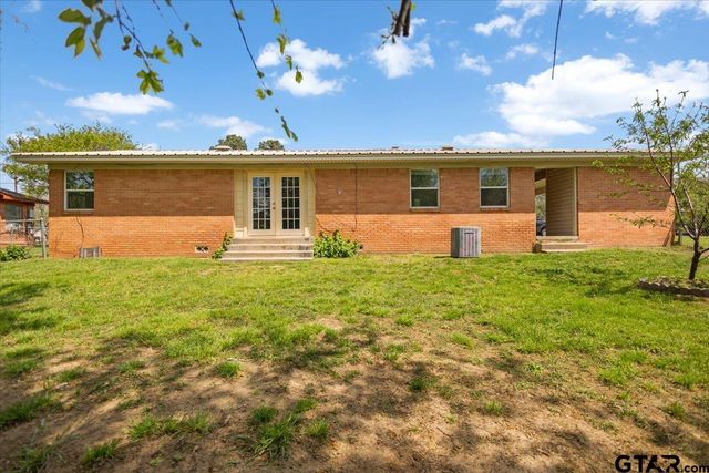 1602 W Duval Street, Troup, TX 75789