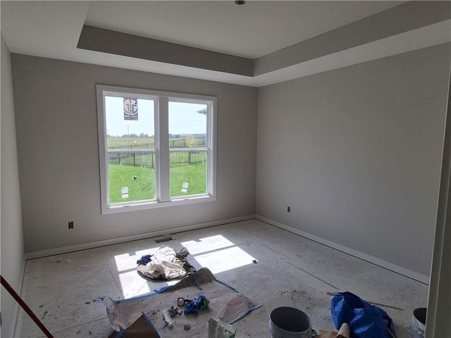 5010 N 146th Street, Basehor, KS 66007