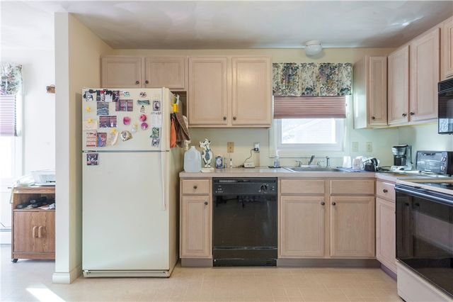 88 Greene Street, East Greenwich, RI 02818