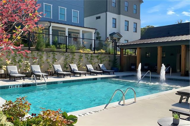 3311 Stillwood Drive, Hapeville, GA 30354