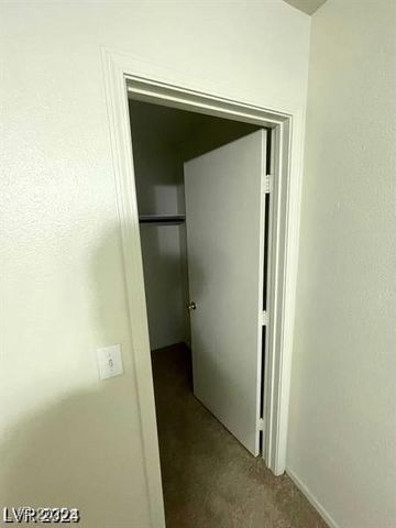 9617 Pine River Lane, Las Vegas, NV 89123