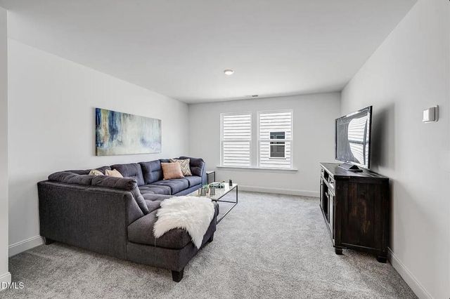 250 Tidal Pool Way, Cary, NC 27519