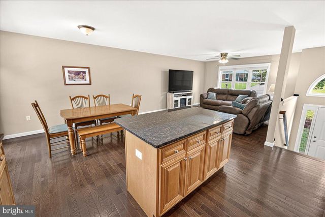 207 SANDPIPER LN, Shepherdstown, WV 25443