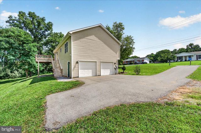 207 SANDPIPER LN, Shepherdstown, WV 25443